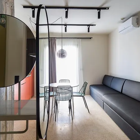 Apartment Mooeve Sokratous Athens